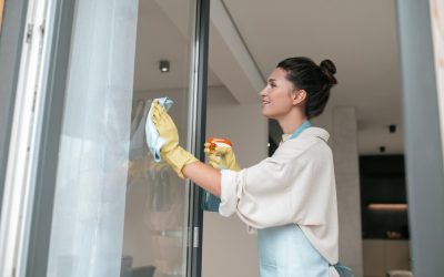Rain or Shine: Ensuring Crystal Clear Windows in Houston’s Weather