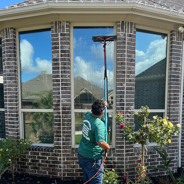 Arman Khalili | Owner Trushine Window Cleaning Houston