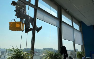 Choosing the Right High-Rise Window Cleaning Service: What to Look For