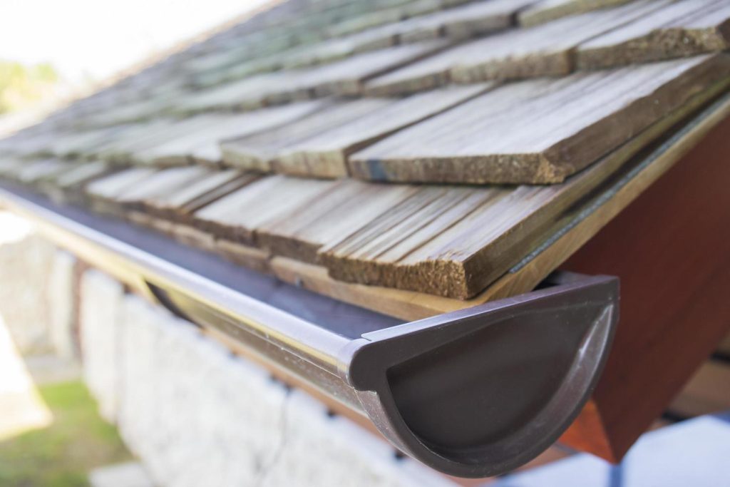 DIY Gutter Cleaning Safety Tips: Avoiding Common Hazards
