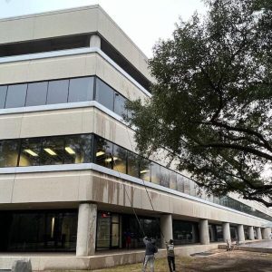Commercial window cleaning Shadow Creek Ranch (Pearland)