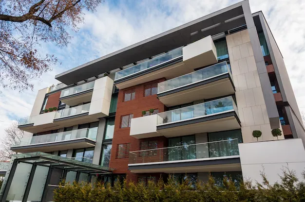The Impact of Clean Windows on Property Value and Tenant Satisfaction